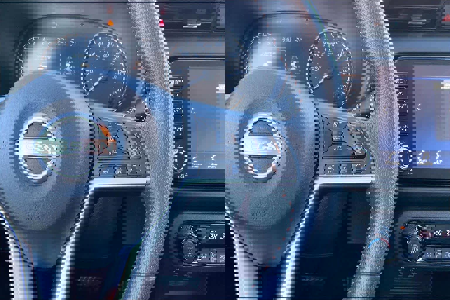 Used 2023 Nissan Kicks SR w/ SR Premium Package image 24