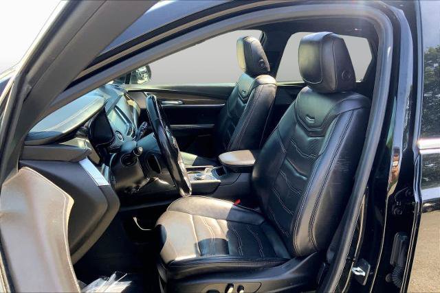 Used 2020 Cadillac XT5 Premium Luxury w/ Platinum Package AWD/4WD image 9