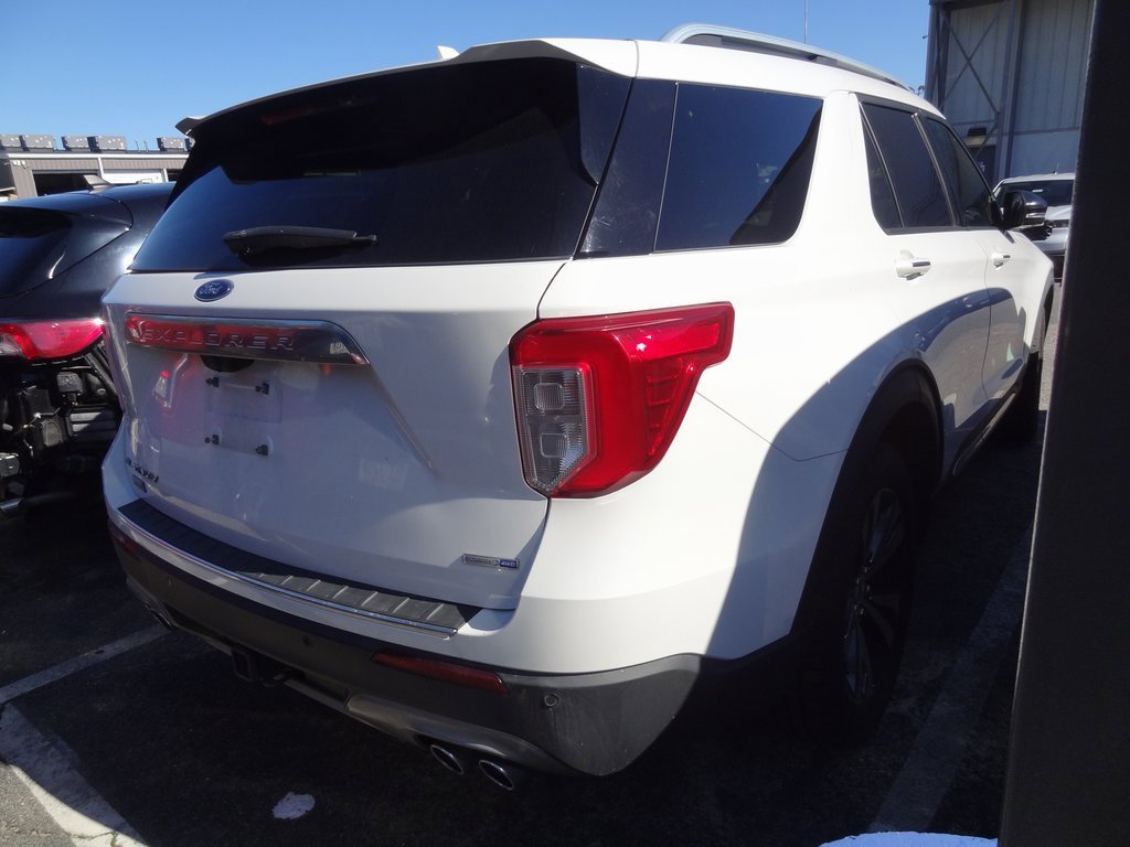 Certified 2020 Ford Explorer Platinum w/ Premium Technology Package image 5