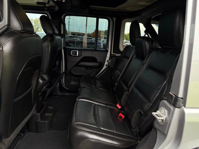 Used 2021 Jeep Wrangler Unlimited Sahara image 28