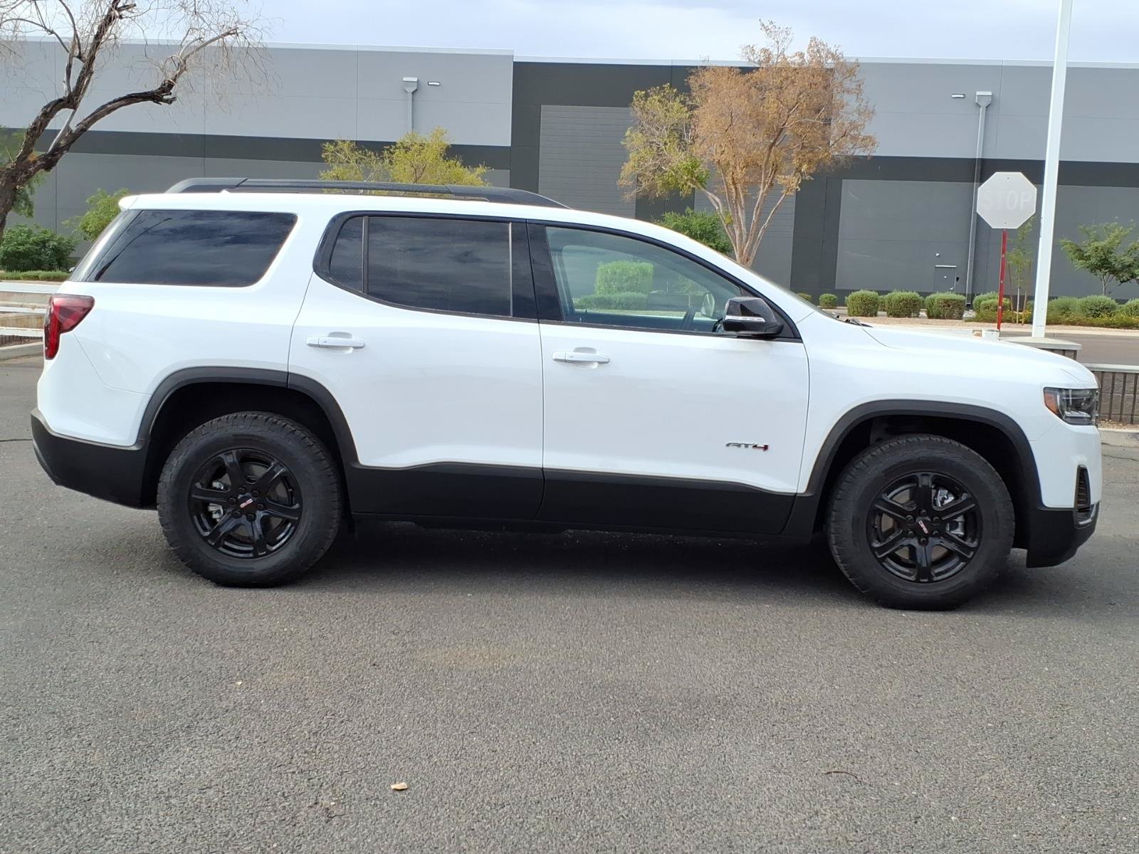 Used 2023 GMC Acadia AT4 w/ Technology Package AWD/4WD image 6