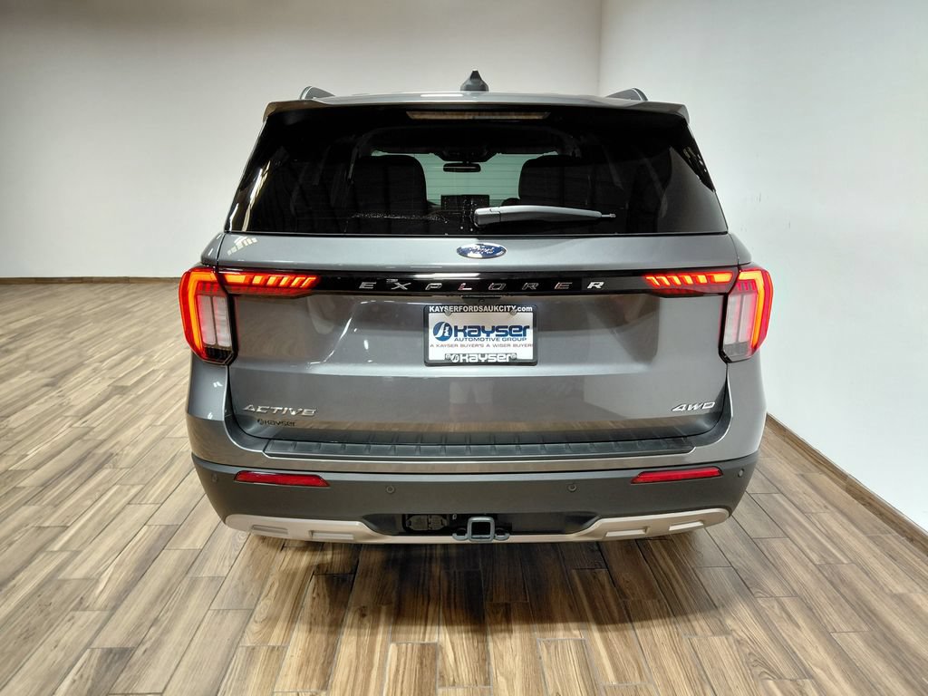 Certified 2025 Ford Explorer Active w/ Active Comfort Package AWD/4WD image 22