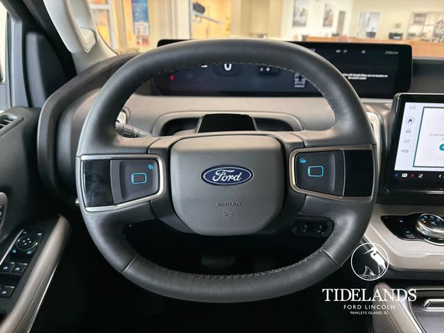 Certified 2025 Ford Expedition Active RWD image 18