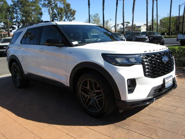 Certified 2025 Ford Explorer ST-Line w/ Premium Package image 6