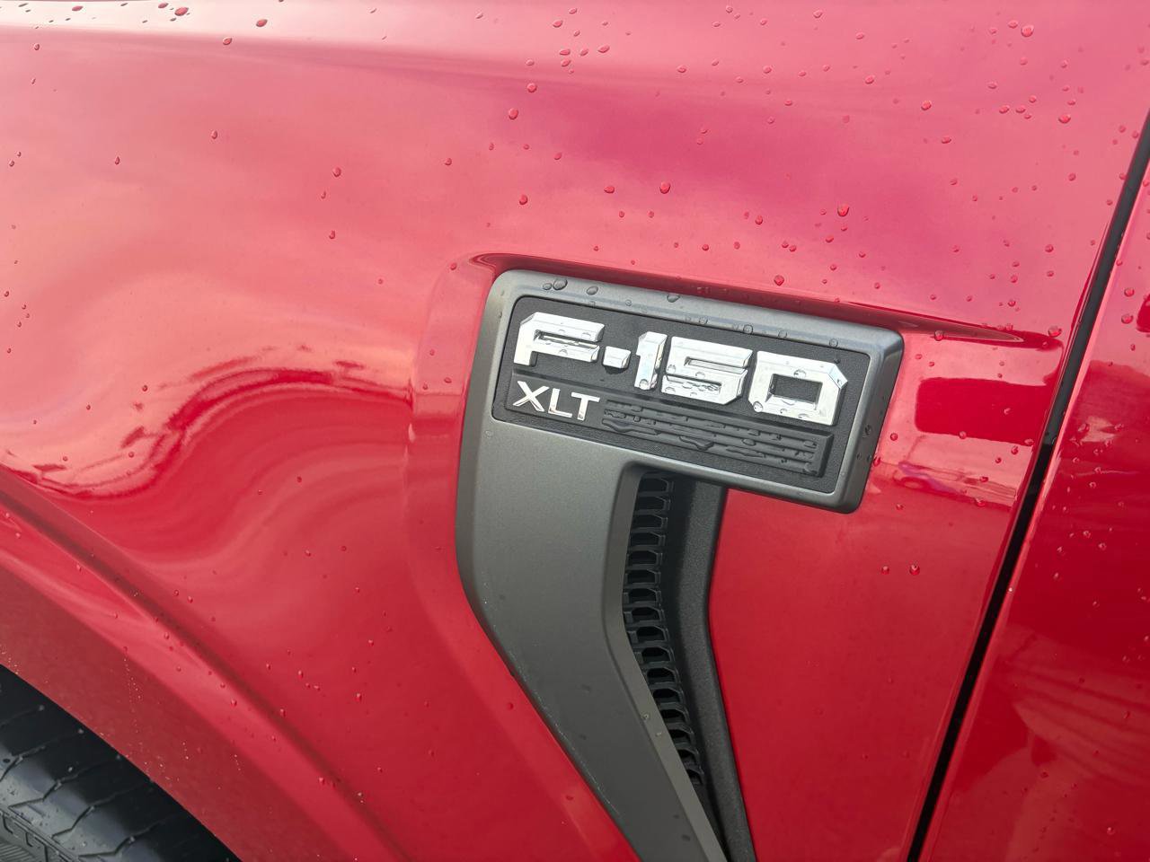 Certified 2021 Ford F150 XLT w/ Equipment Group 302A High image 9