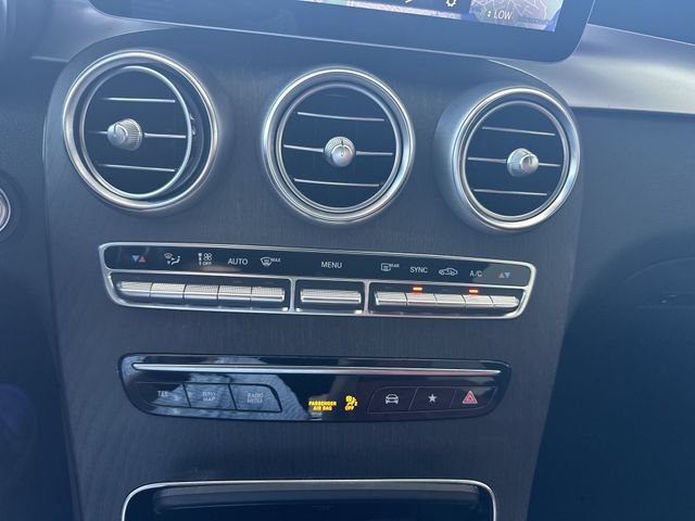 Used 2023 Mercedes-Benz GLC 300 4MATIC Coupe image 19