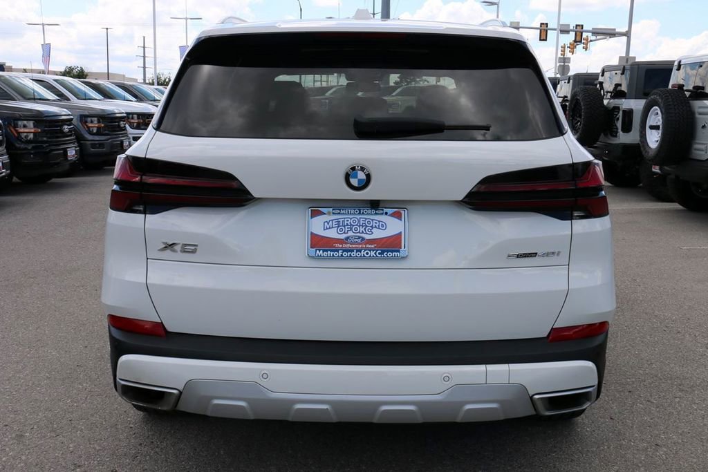 Used 2024 BMW X5 sDrive40i w/ Parking Assistance Package RWD image 6