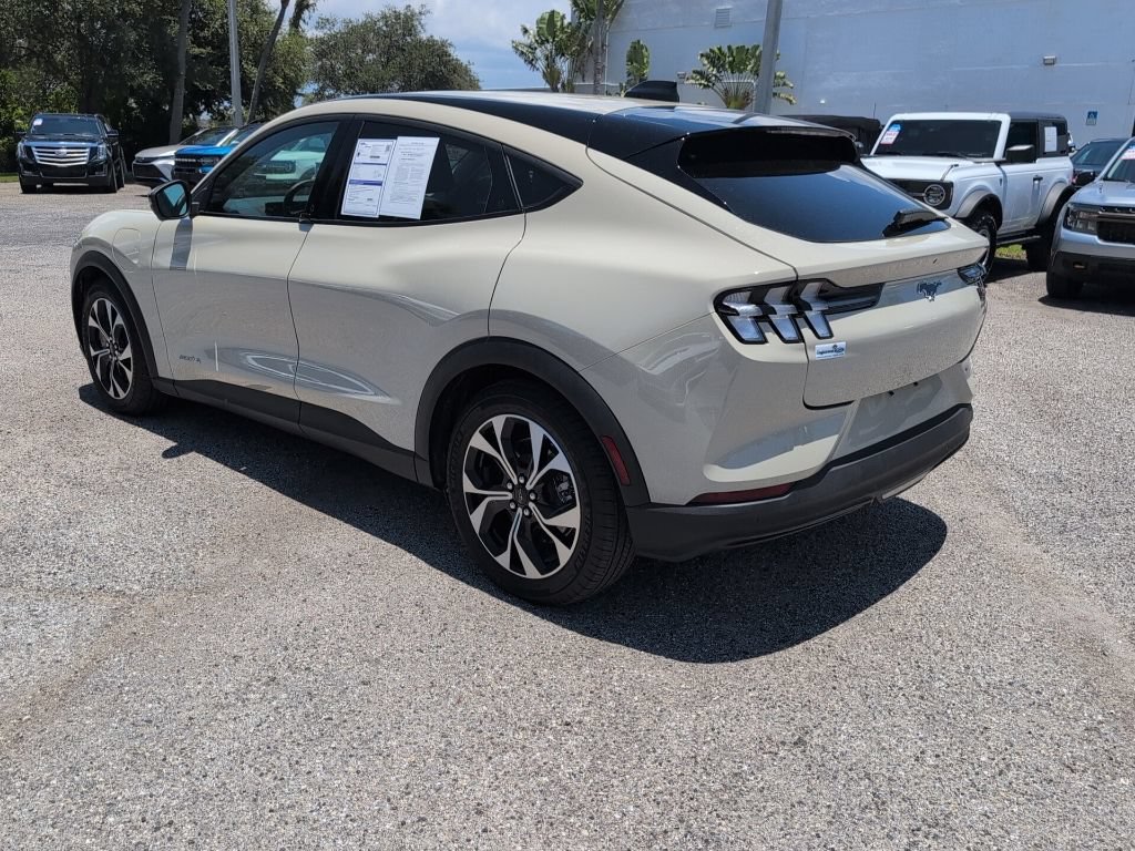 Certified 2025 Ford Mustang Mach-E Select w/ Comfort Package Lite AWD/4WD image 5