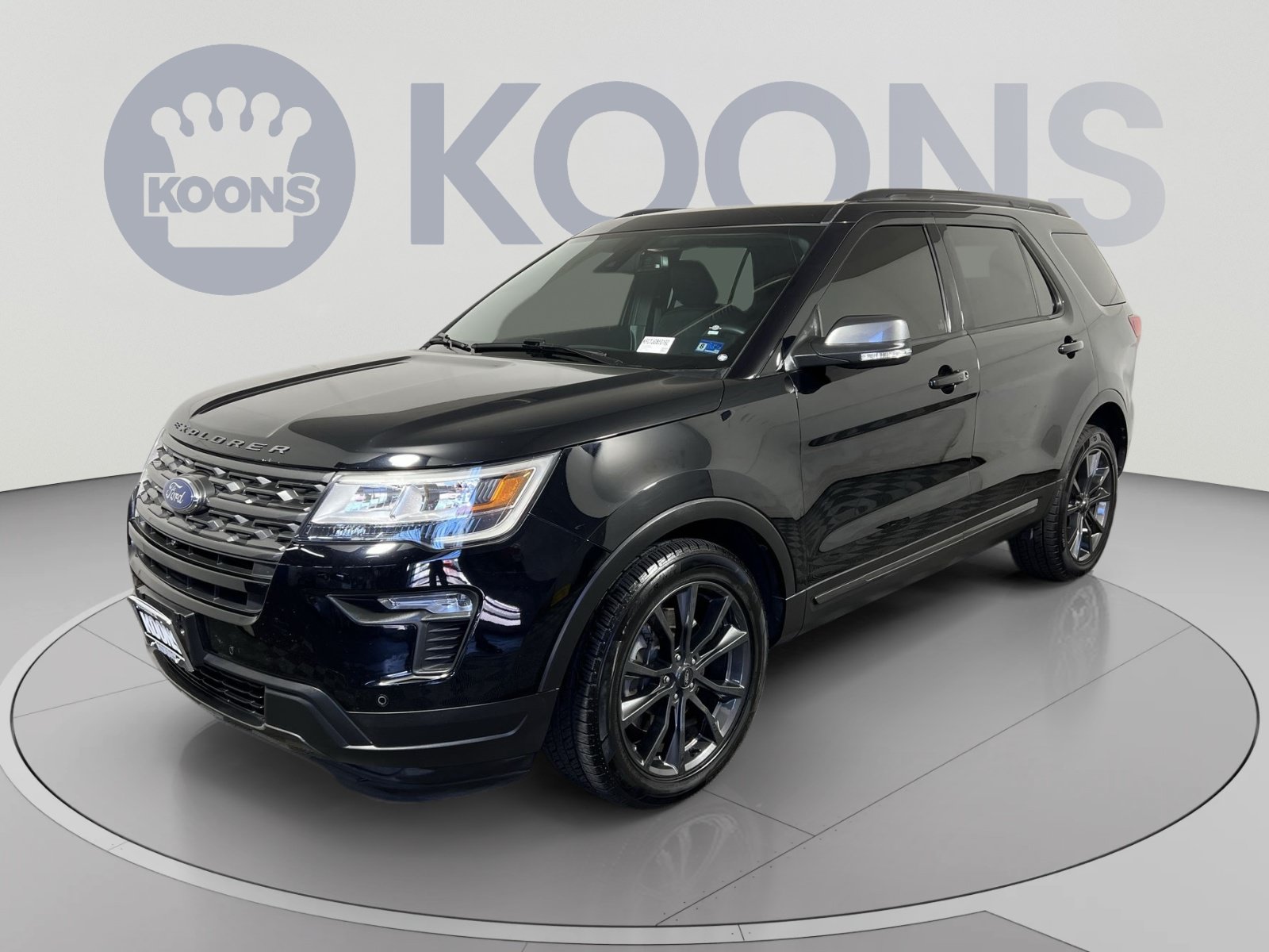 Certified 2018 Ford Explorer XLT w/ Equipment Group 202A AWD/4WD image 5
