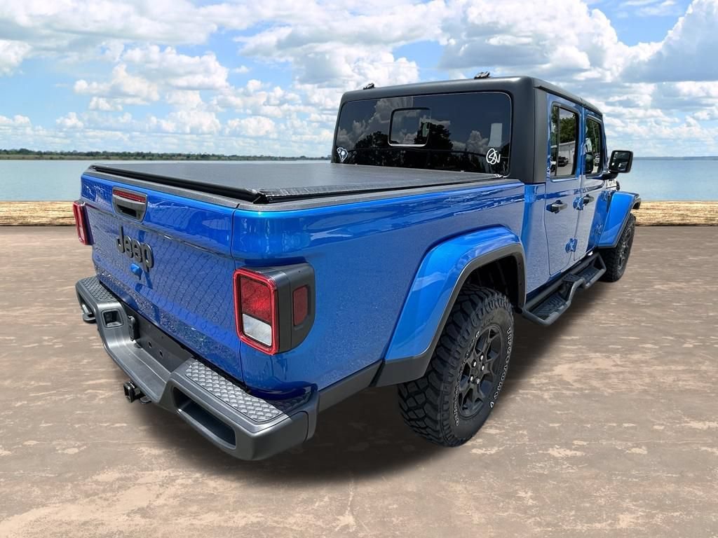 Used 2023 Jeep Gladiator Sport AWD/4WD image 7