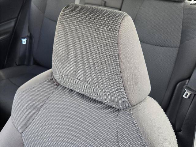 Used 2021 Toyota RAV4 LE FWD image 21