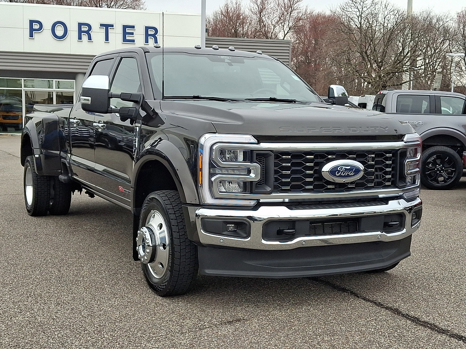 Certified 2025 Ford F450 King Ranch w/ Chrome Package image 9