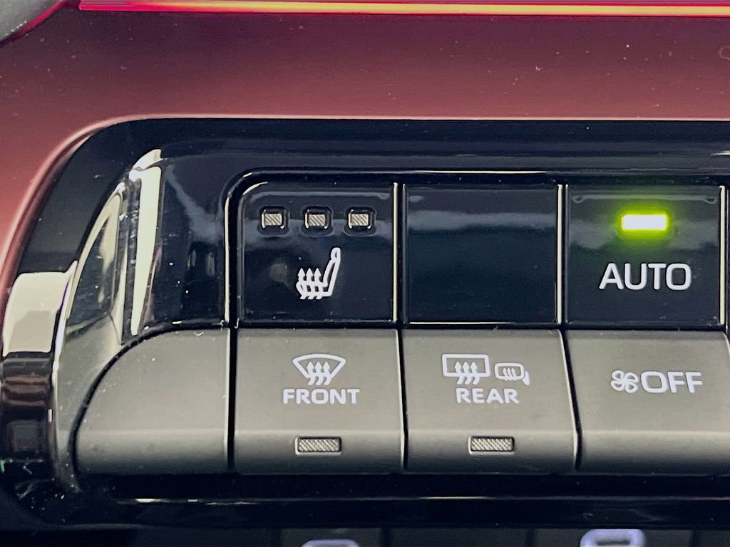 Used 2024 Toyota Prius Prime Premium image 25