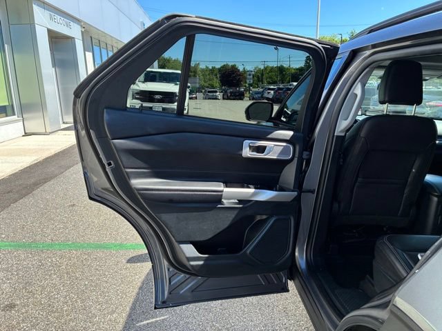 Certified 2023 Ford Explorer XLT w/ Equipment Group 202A AWD/4WD image 14