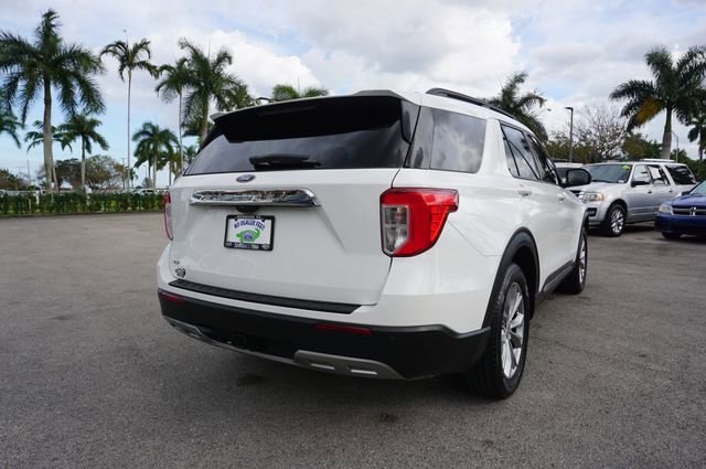 Certified 2023 Ford Explorer XLT w/ Equipment Group 202A image 7