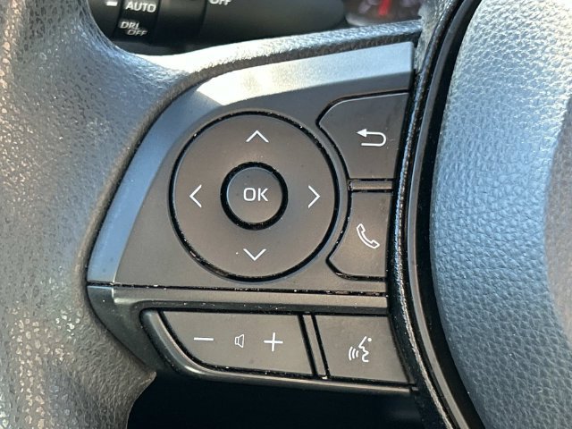 Used 2021 Toyota RAV4 XLE w/ Convenience Package FWD image 35