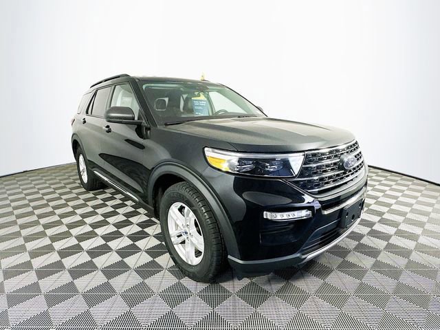 Certified 2023 Ford Explorer XLT w/ Equipment Group 202A image 8