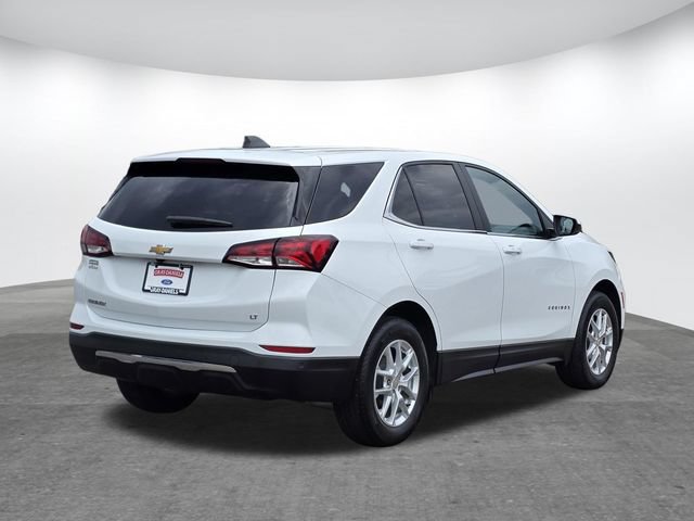 Used 2023 Chevrolet Equinox LT w/ Driver Convenience Package FWD image 4