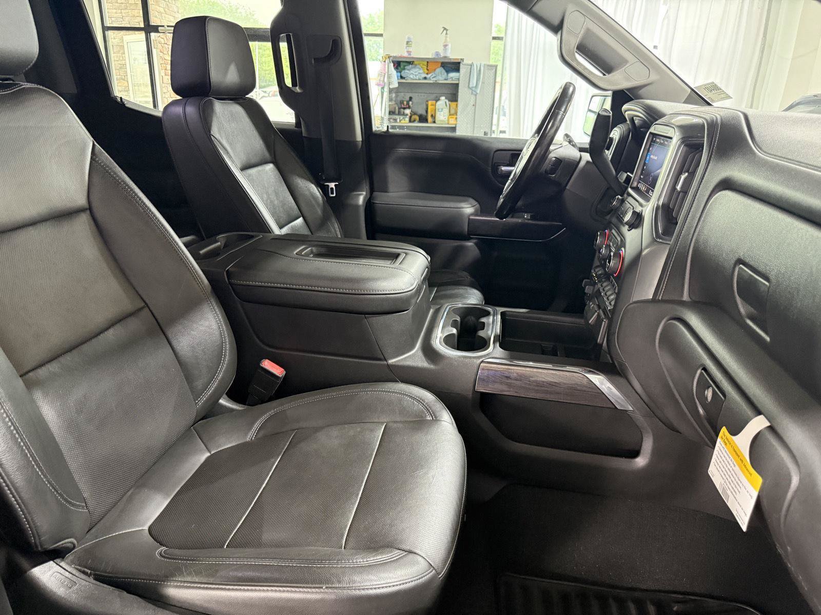 Used 2020 Chevrolet Silverado 1500 LTZ w/ LTZ Plus Package AWD/4WD image 26
