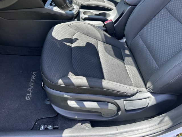 Used 2020 Hyundai Elantra Value Edition w/ Cargo Package (C1) FWD image 16