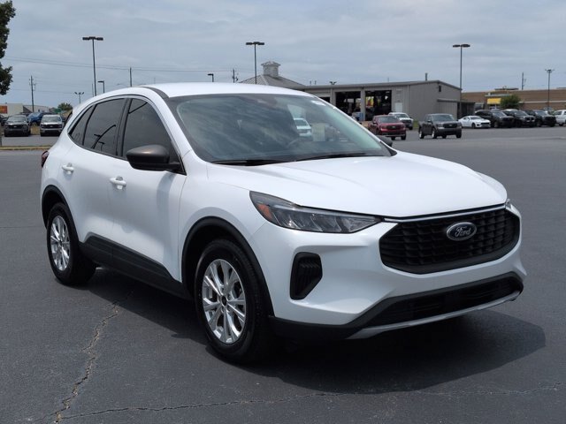 Certified 2023 Ford Escape Active w/ Cold Weather Package FWD image 1