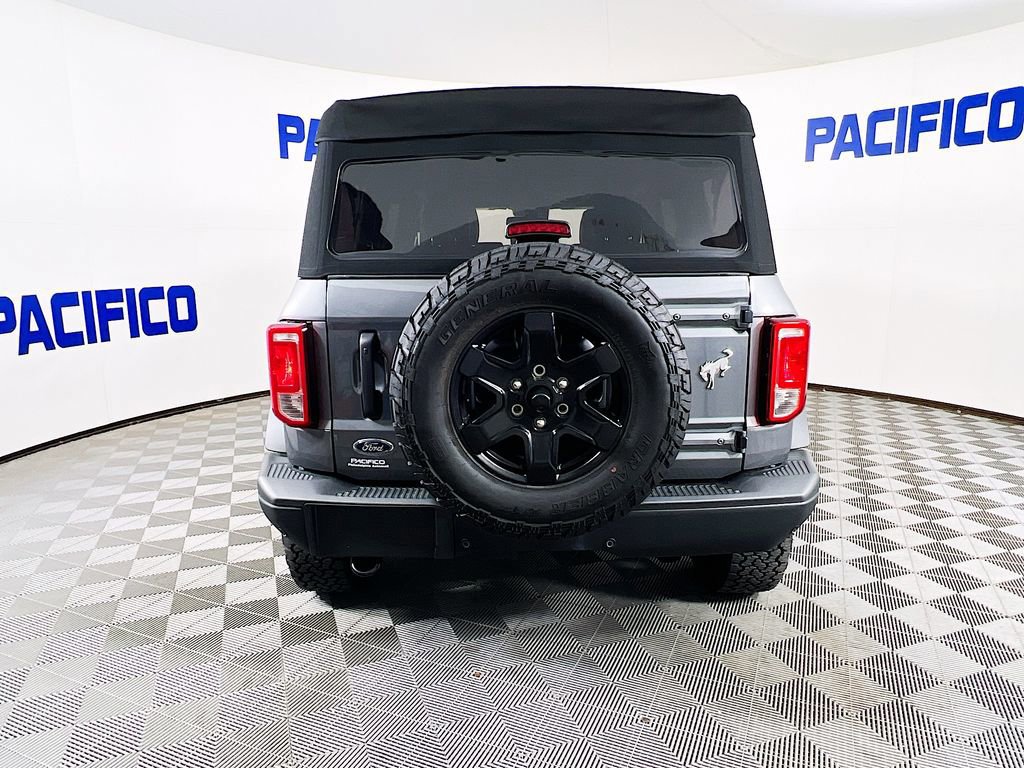 Certified 2024 Ford Bronco Black Diamond image 4
