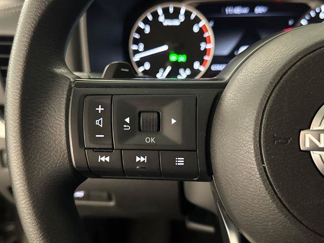 Used 2024 Nissan Rogue SV FWD image 19