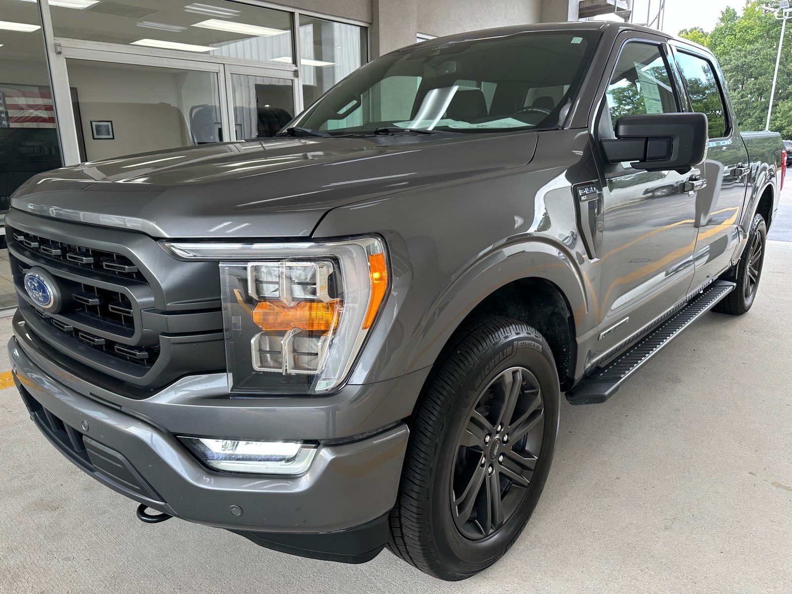 Certified 2022 Ford F150 XLT w/ Equipment Group 302A High AWD/4WD image 3