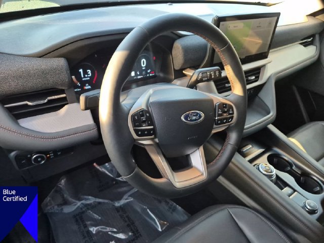 Certified 2025 Ford Explorer Active w/ Active Comfort Package RWD image 16