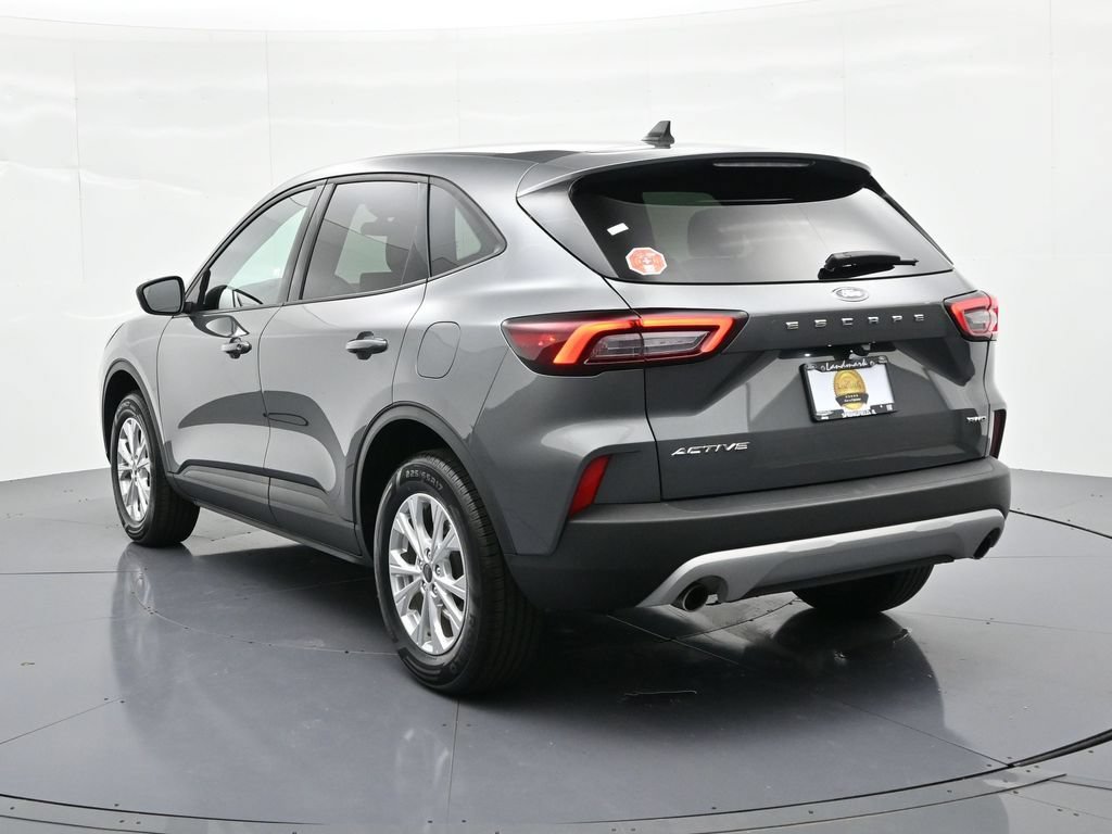Certified 2025 Ford Escape Active AWD/4WD image 8