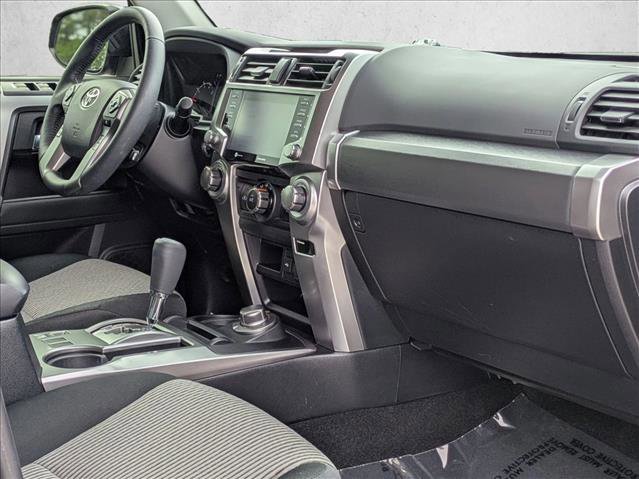 Used 2022 Toyota 4Runner SR5 AWD/4WD image 18