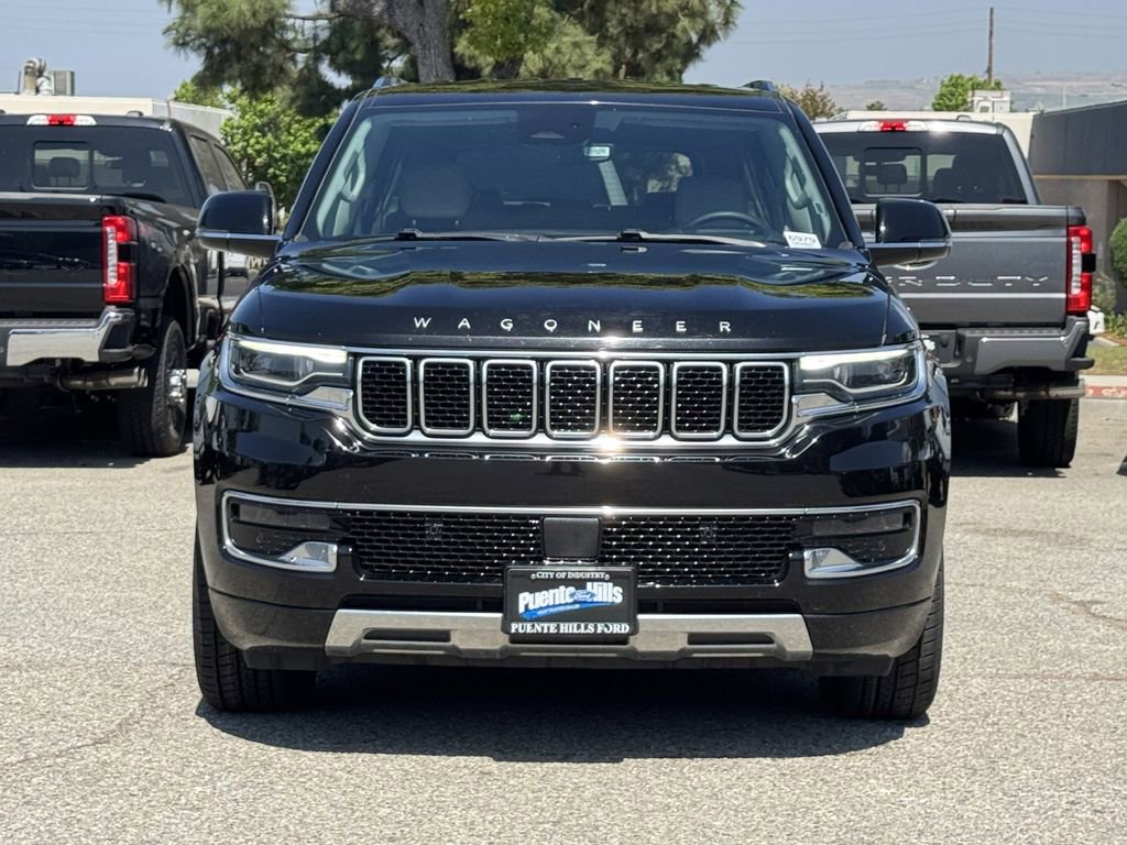 Used 2024 Jeep Wagoneer Series III AWD/4WD image 2