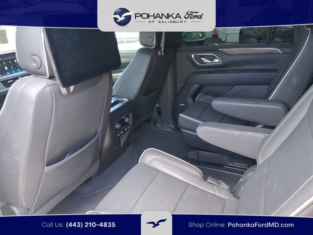 Used 2023 Chevrolet Suburban Premier AWD/4WD image 9