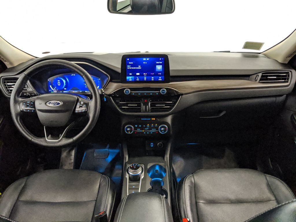 Certified 2020 Ford Escape Titanium w/ Titanium Premium Package 2.0 AWD/4WD image 7