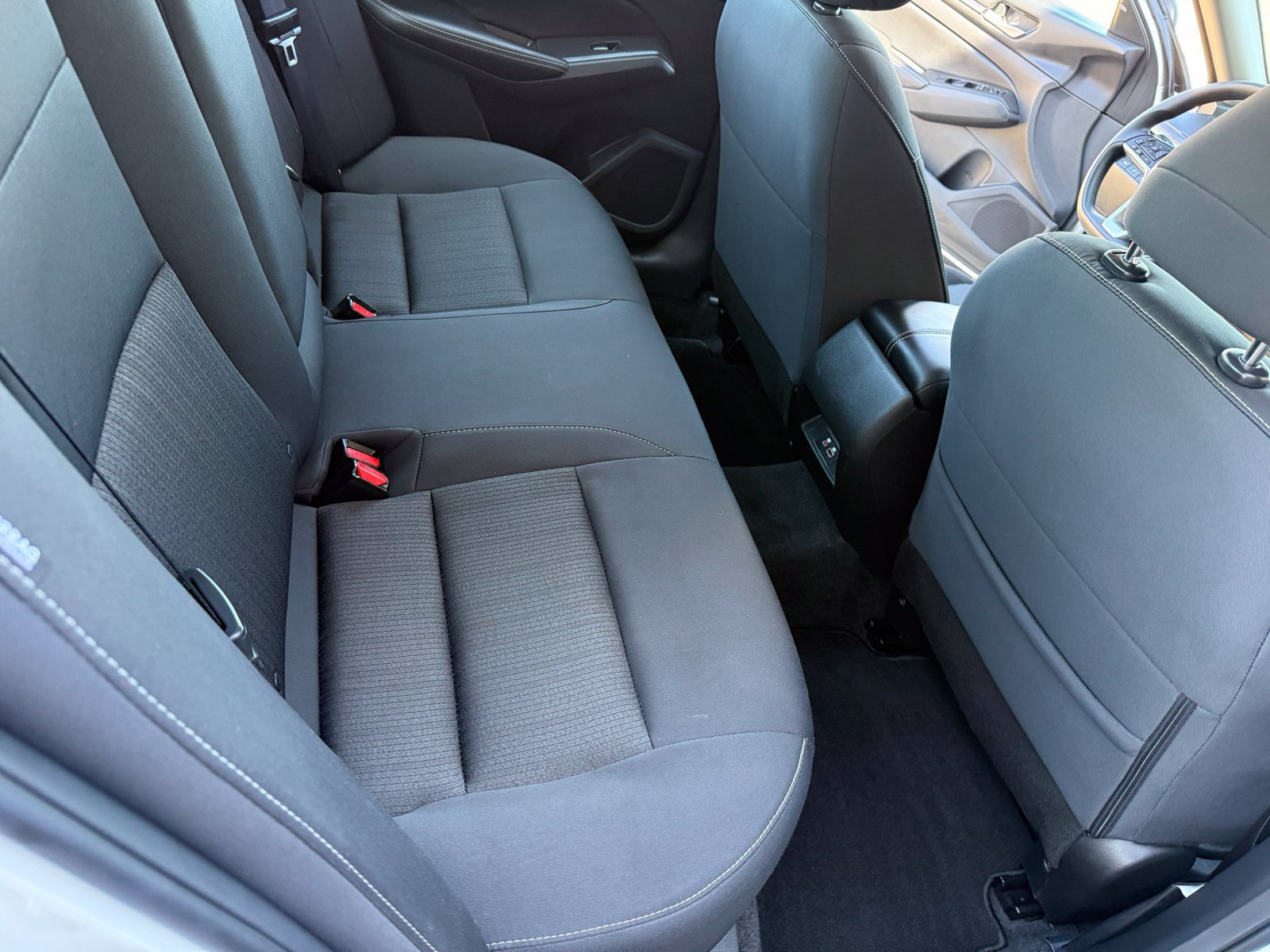 Used 2025 Nissan Altima 2.5 SV FWD image 19