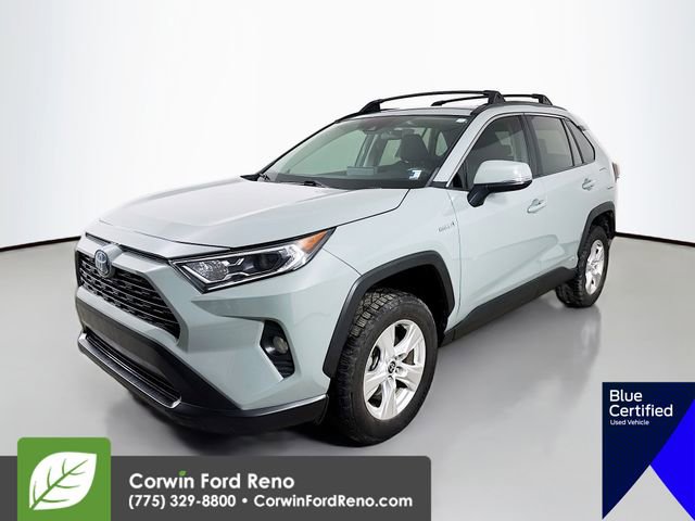 Used 2021 Toyota RAV4 XLE w/ Convenience Package image 4