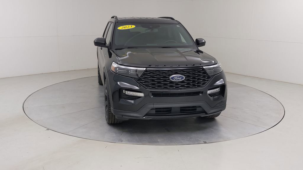 Certified 2023 Ford Explorer ST-Line AWD/4WD image 11