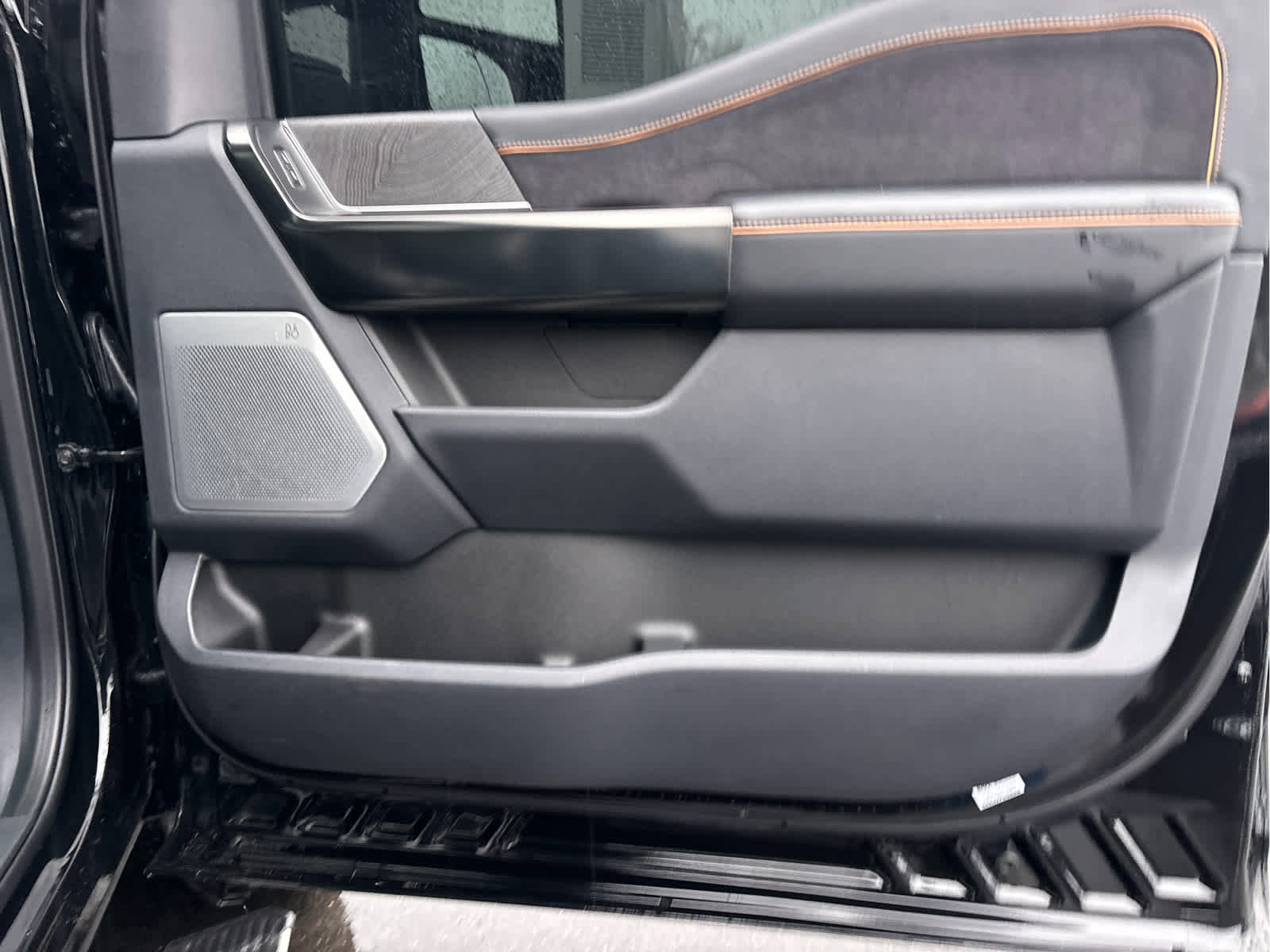 Certified 2024 Ford F350 Platinum w/ FX4 Off-Road Package image 31