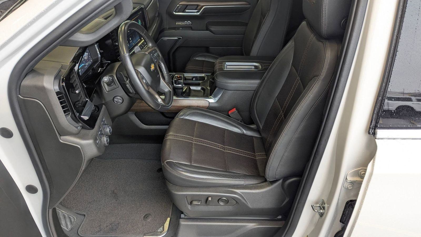 Used 2022 Chevrolet Silverado 1500 High Country w/ Z71 Off-Road Package image 4