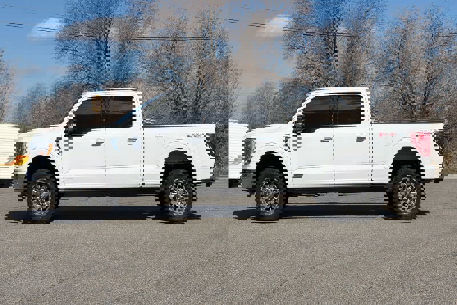 Certified 2021 Ford F150 XLT w/ Equipment Group 302A High image 2