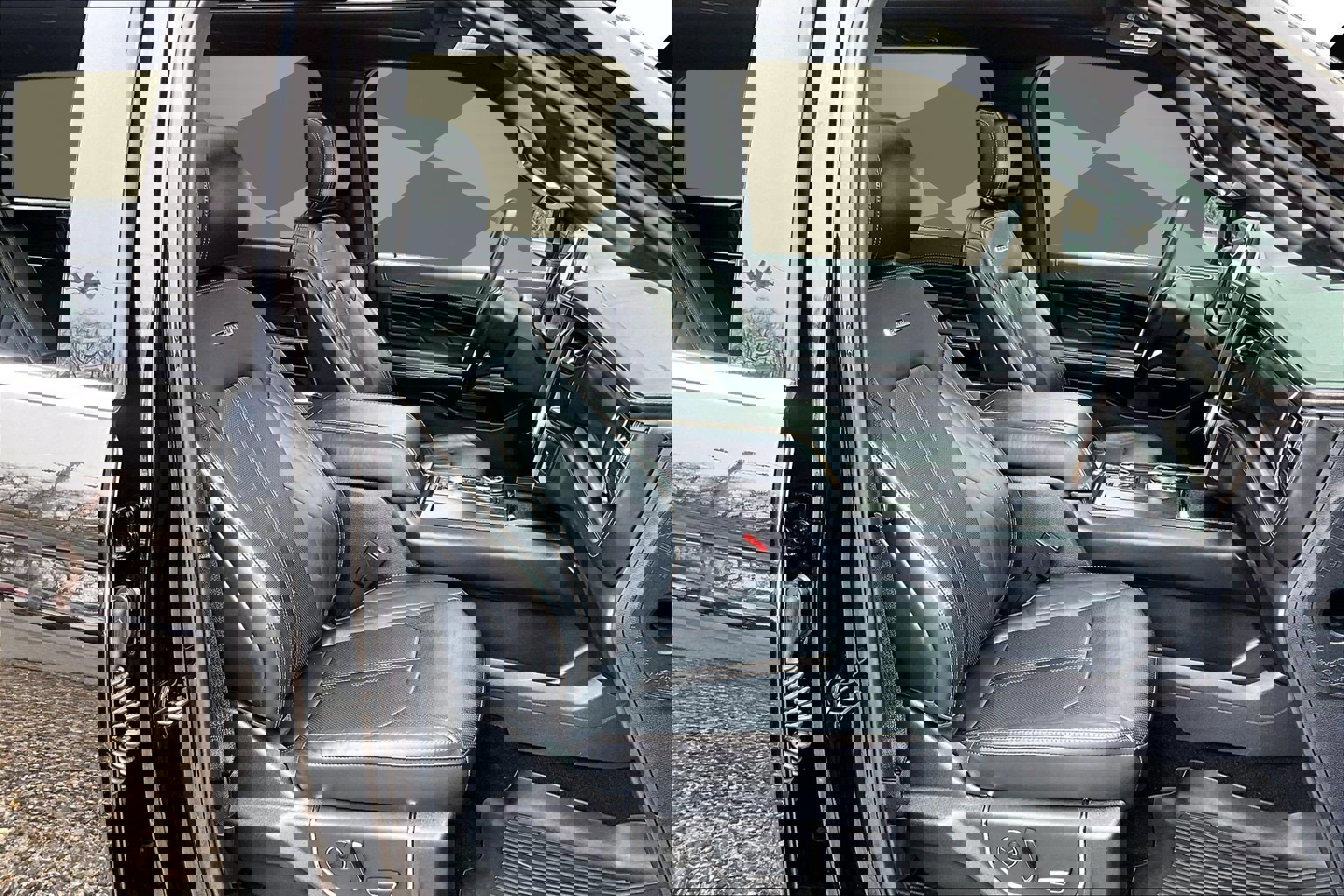 Certified 2022 Ford Expedition Platinum image 9