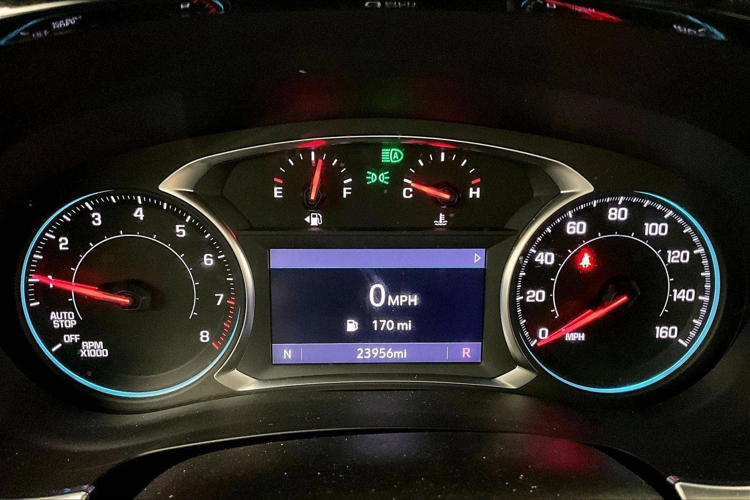 Used 2023 Chevrolet Traverse LT image 19