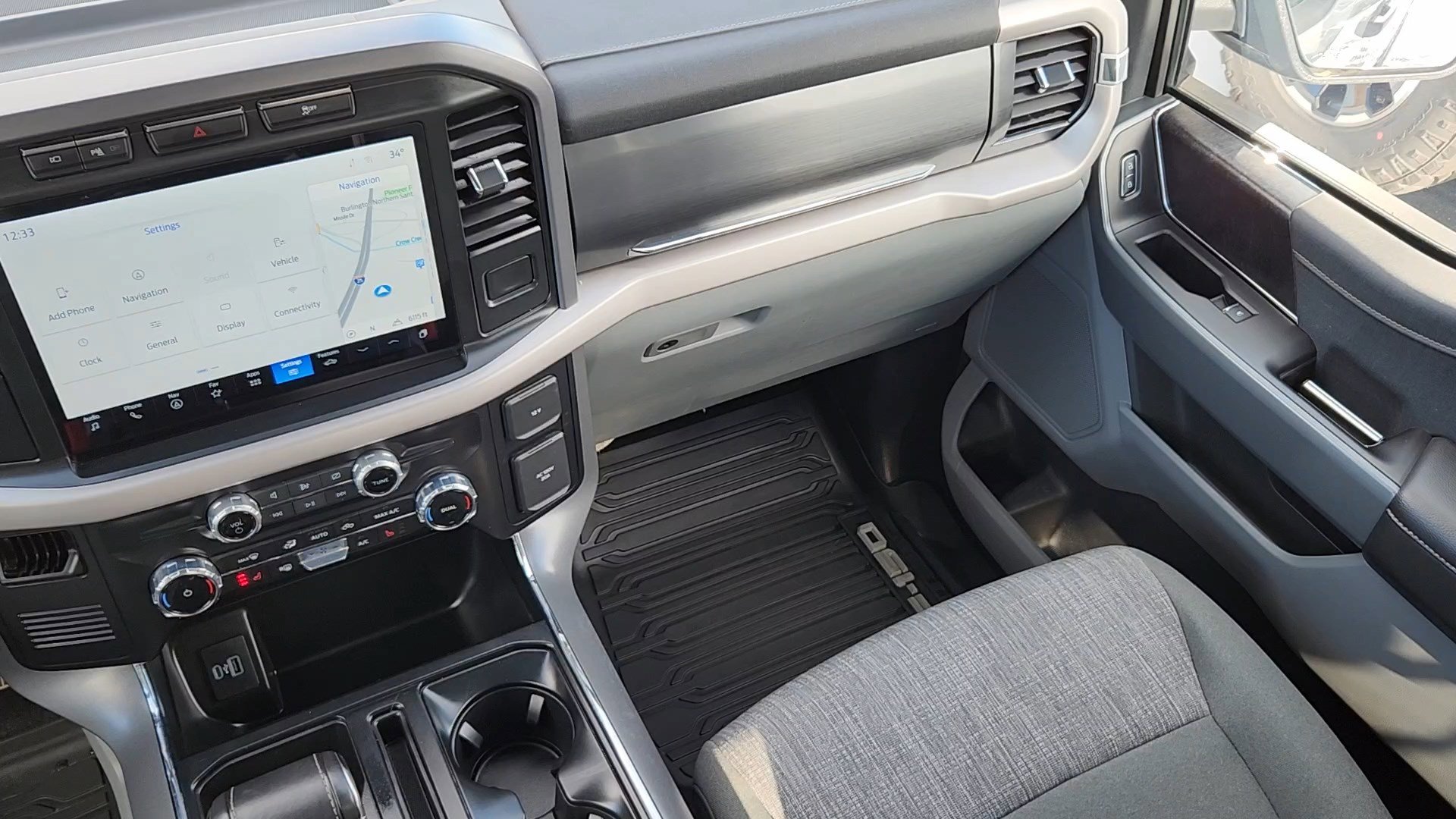 Certified 2023 Ford F150 Lightning XLT image 7