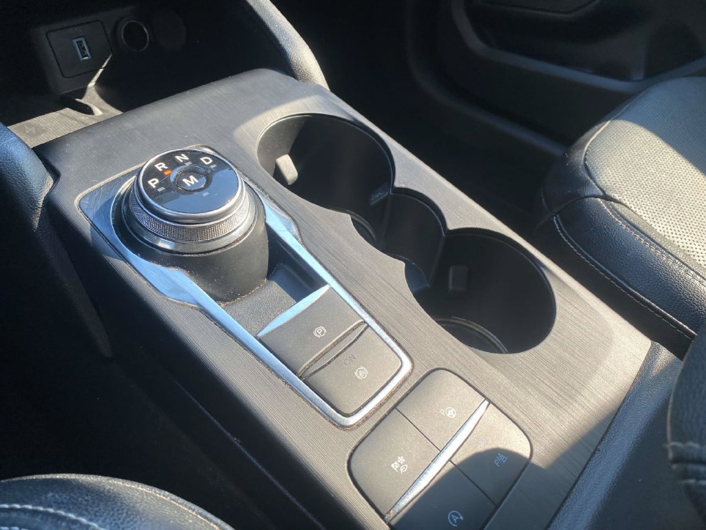 Certified 2020 Ford Escape Titanium AWD/4WD image 28