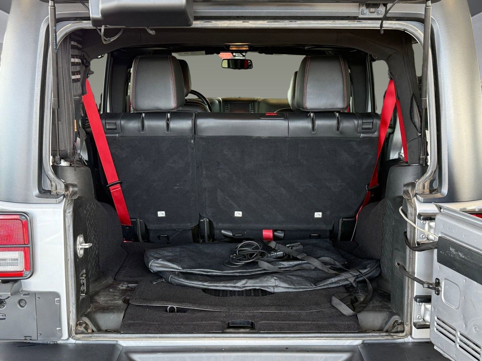 Used 2018 Jeep Wrangler Unlimited Rubicon image 29