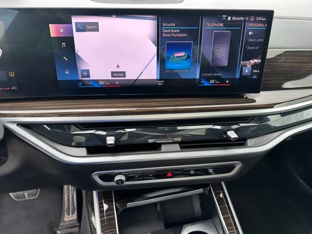 Used 2023 BMW X7 xDrive40i w/ M Sport Package AWD/4WD image 26