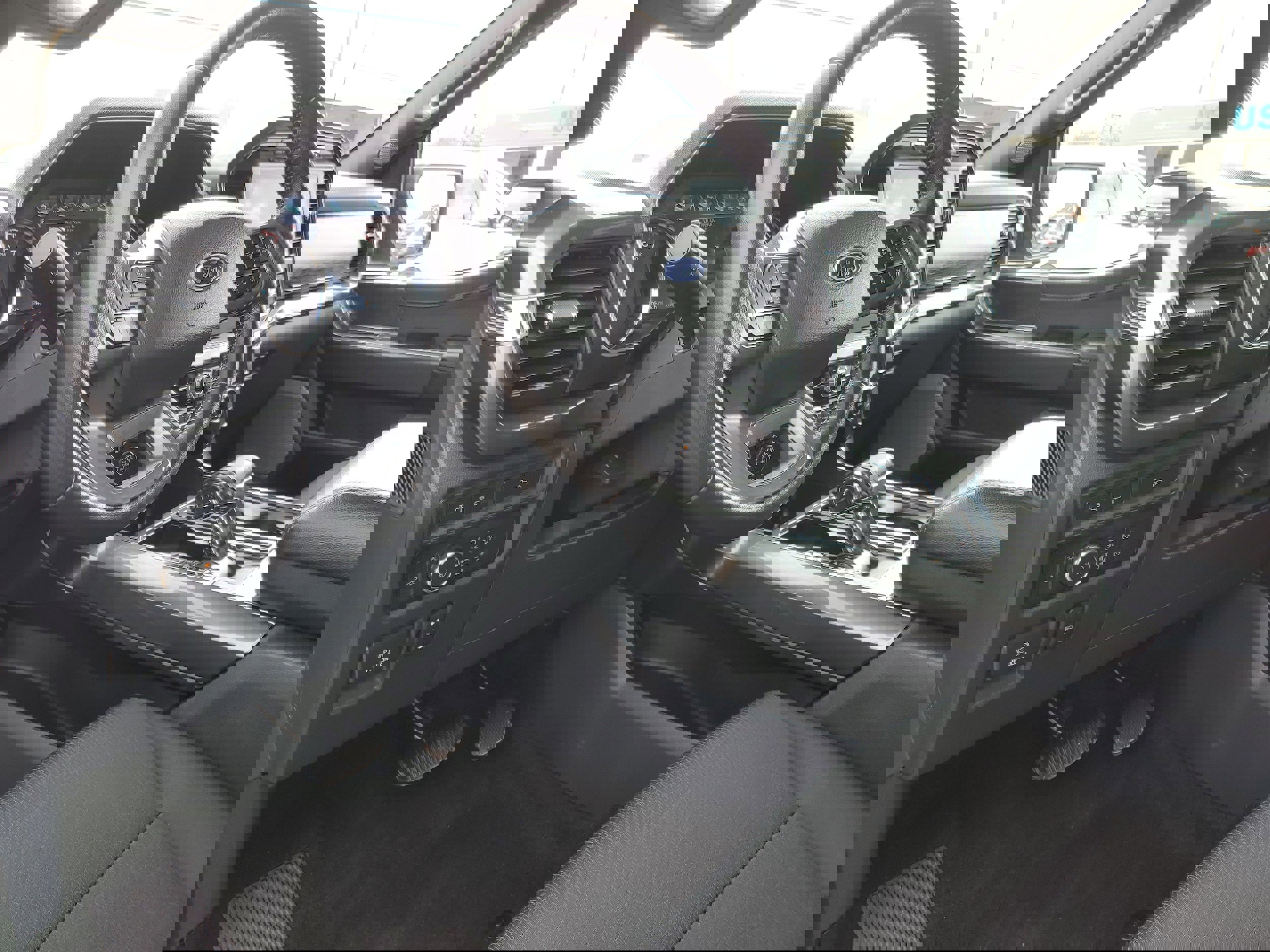 Certified 2022 Ford F150 XLT w/ Equipment Group 302A High image 25