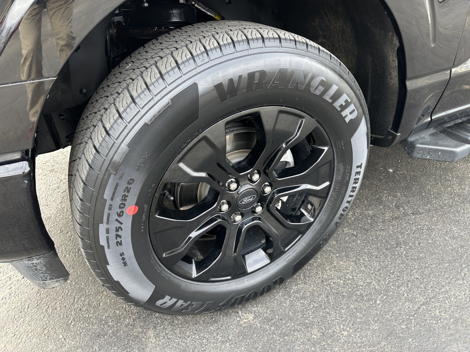 Certified 2022 Ford F150 XLT w/ Equipment Group 302A High image 8