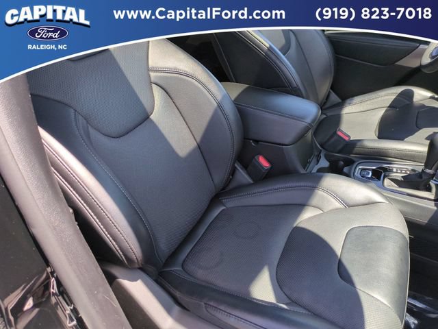 Used 2022 Jeep Cherokee Limited AWD/4WD image 24