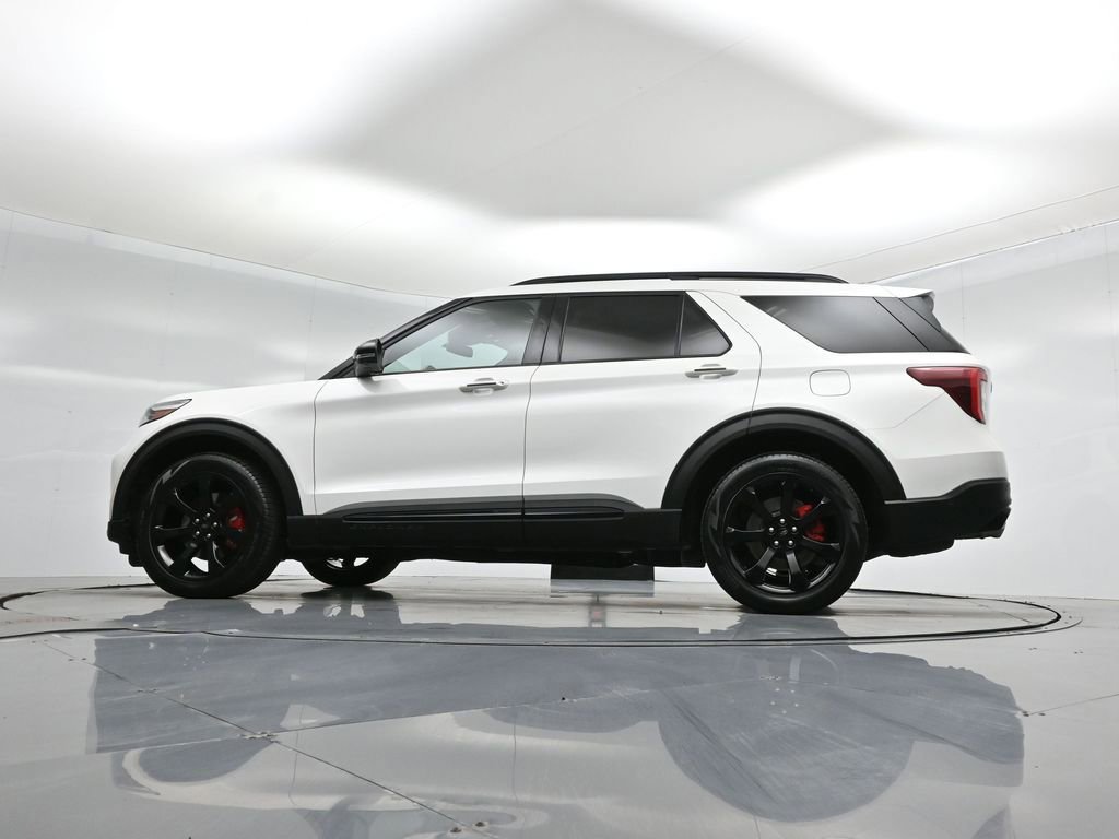 Certified 2021 Ford Explorer ST w/ Equipment Group 401A image 24